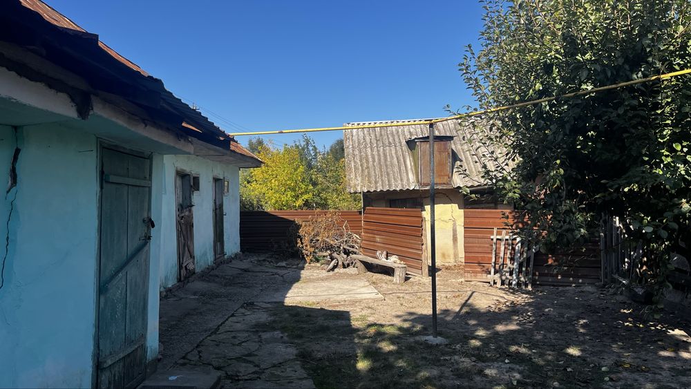 Хата  село Оляниця вулиця Шевченка