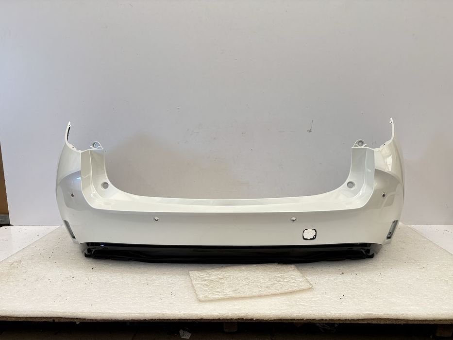 Toyota Corolla E21 19- kombi zderzak tył tylny spoiler dokładka listwa
