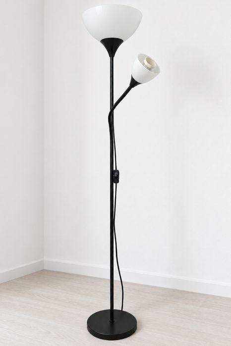Candeeiro de pé IKEA
