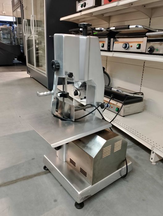 Piła do kości, krajalnica do kości, nóż do kości mięsa