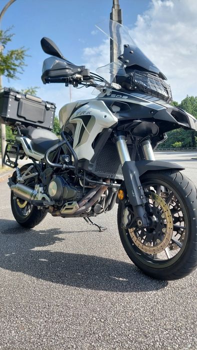 Benelli TRK 502 — Transmissão + Pneus e Bateria Novos