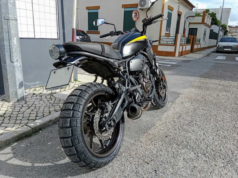 Yamaha XSR700 Preta