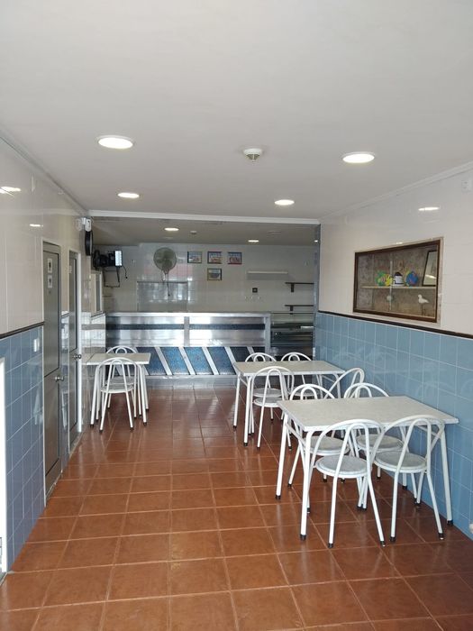 Café for rent in the riverside area of Setúbal city center