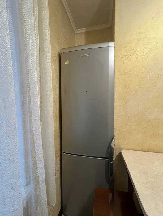 Продається бюджетна квартира в гарному районі біля парку та озера!!!