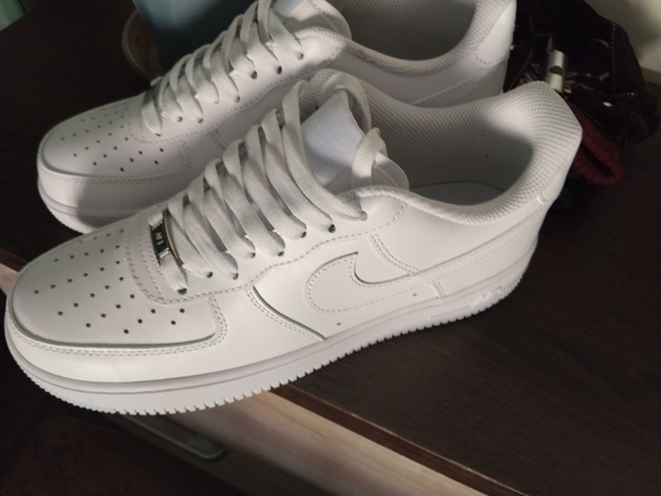 Sprzedam nowe buty nike