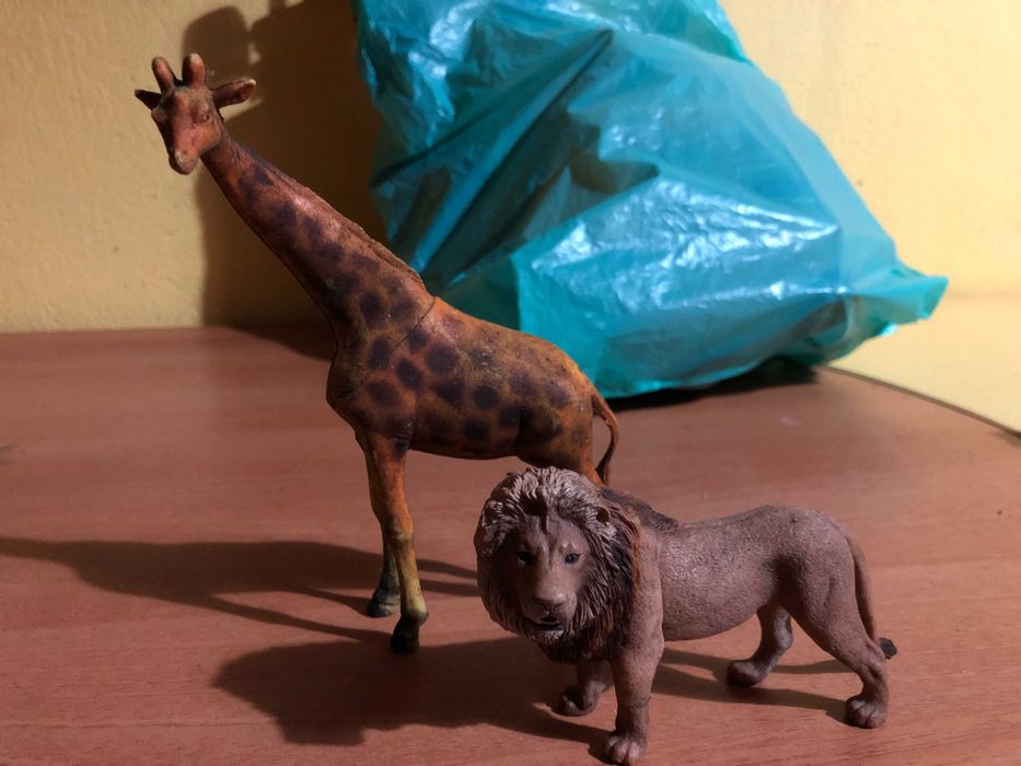 Brinquedos Variados (alguns coleccionáveis)