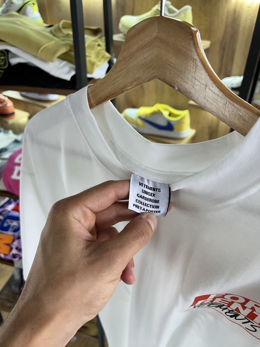 Футболка Vetements For Rent White / Red