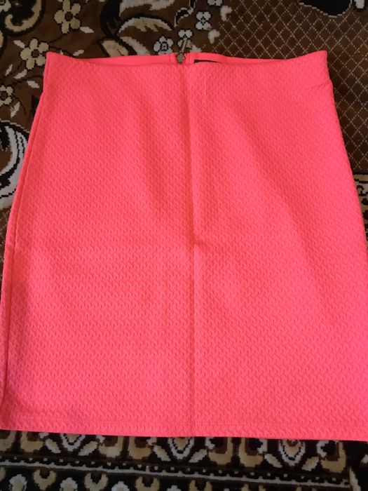 продам сукні та спідниці жіночі та інші речі