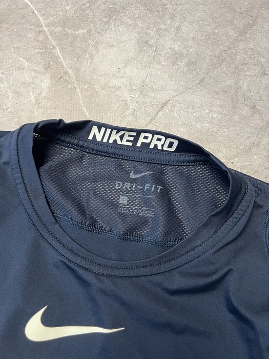 Футболка nike pro combat