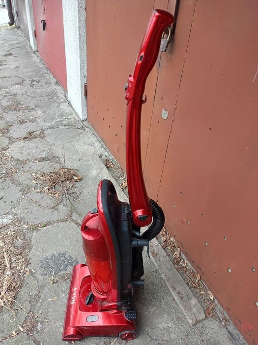 Odkurzacz pionowy AWEN model CVC5735M za 14,99PLN