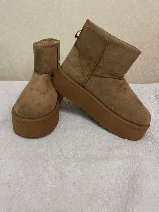 Уги жіночі 38 розмір