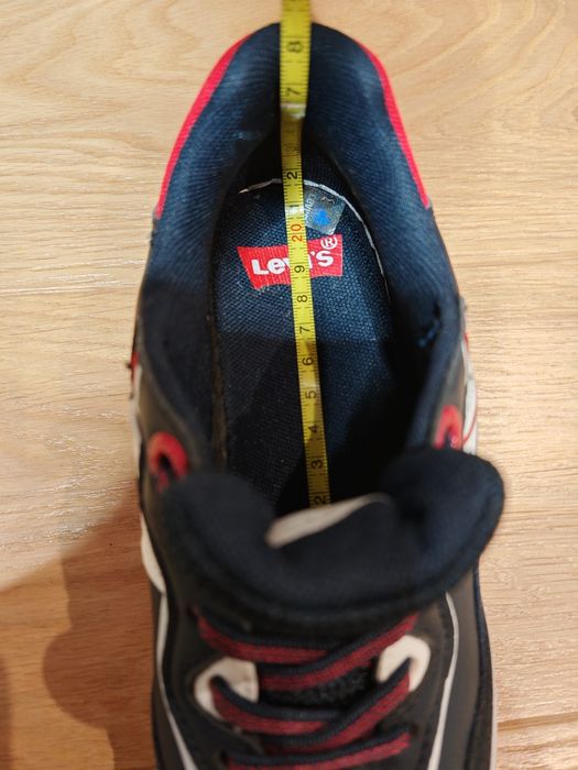 Buty Levi's sneakersy Irving r 33