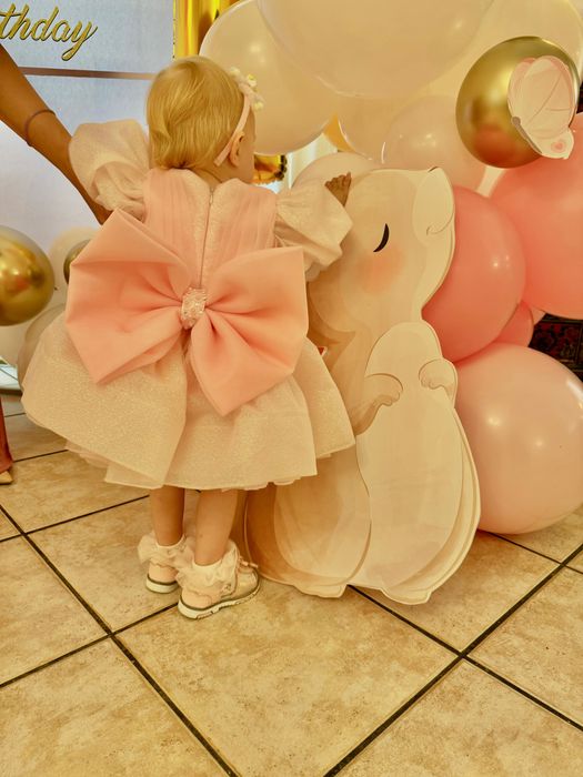 Продам платтячко для дівчинки на 1 рік!