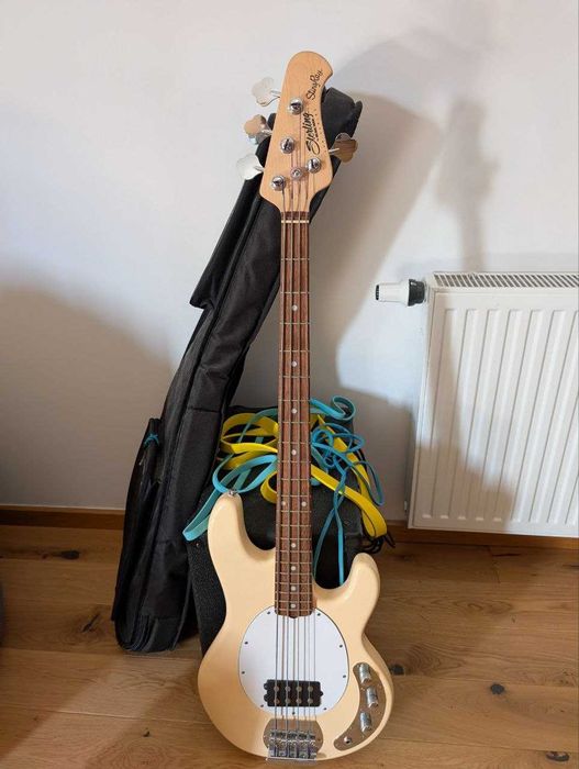 Sterling by Music Man S.U.B. Sting Ray 4 VC