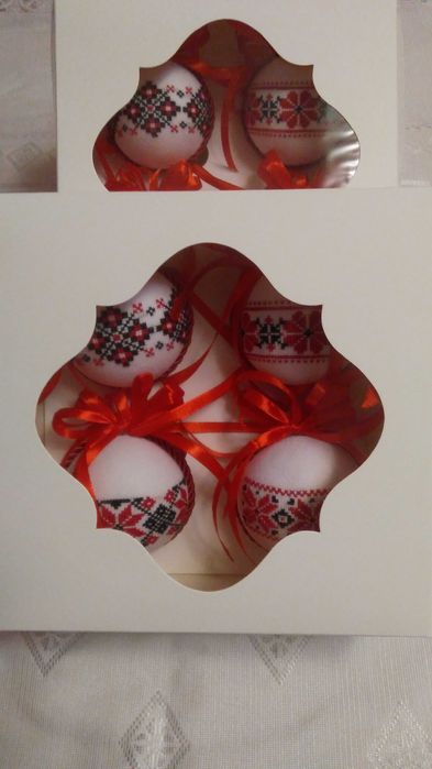 Новорічні кульки вишиті. Ручна робота