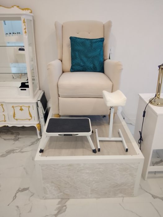 Aluga-se cadeira de cabeleireiro e gabinete