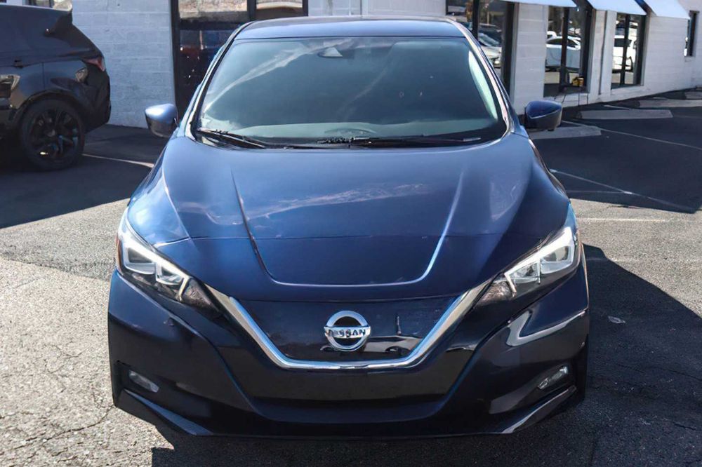 Nissan LEAF SV      2020