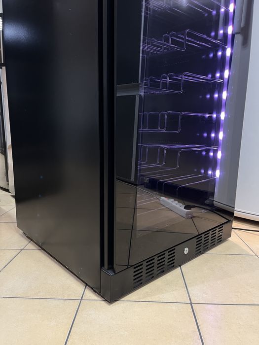 *Nowa Profesjonalna Winiarka Temptech CPRO1800S*