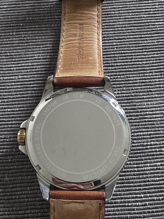 Relógio Michael Kors Masculino – Bracelete em Pele Castanha