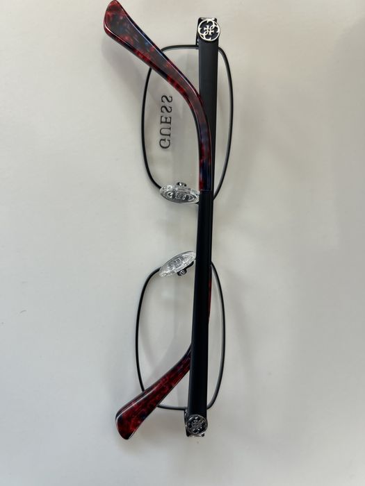 Oculos Guess ver ao perto