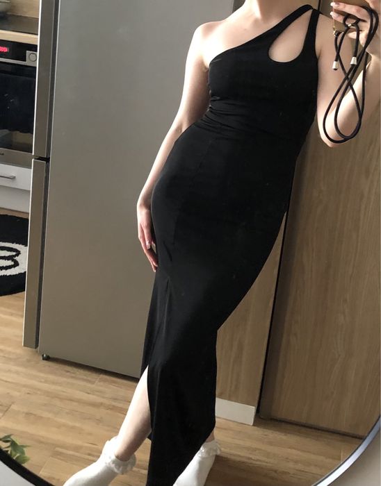 Asymetryczna sukienka na jedno ramię czarna hm xs obcisła