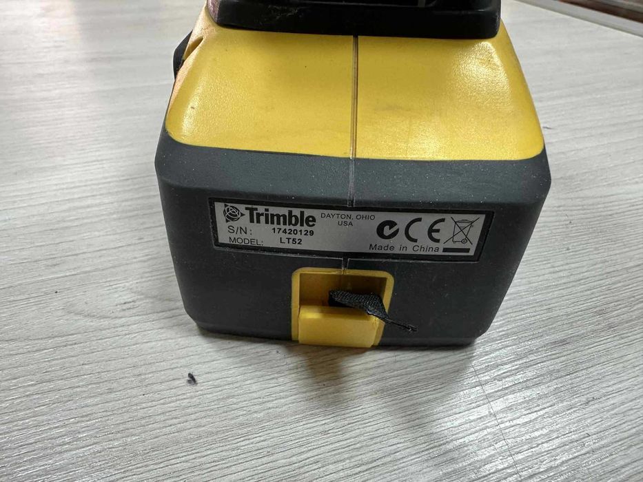 Laser krzyżowy Spectra Precision LT52