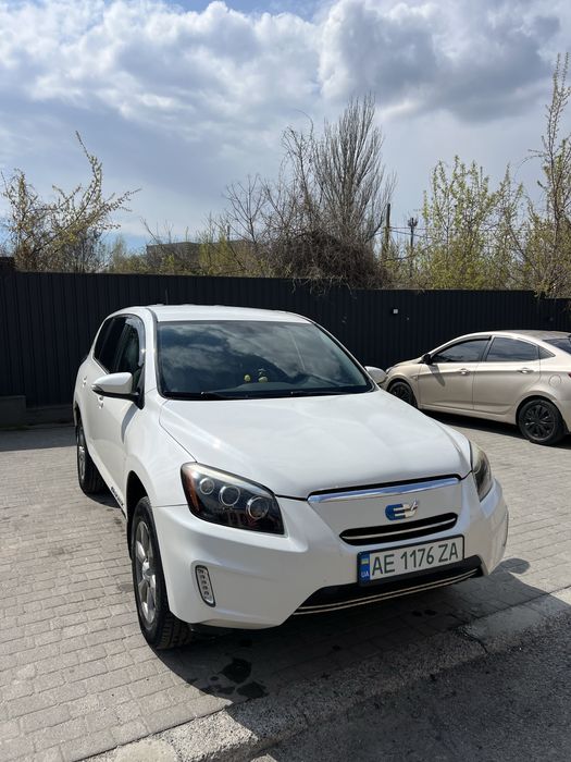 Toyota Rav4 EV 2014 (42квт)
