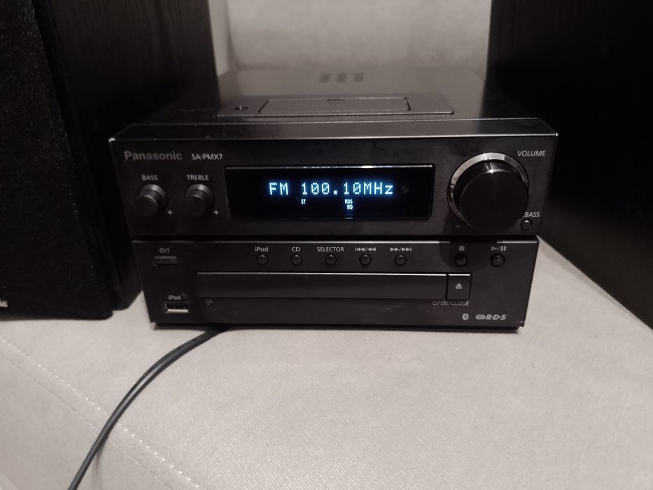 Wieża z głośnikami z funkcją bluetooth