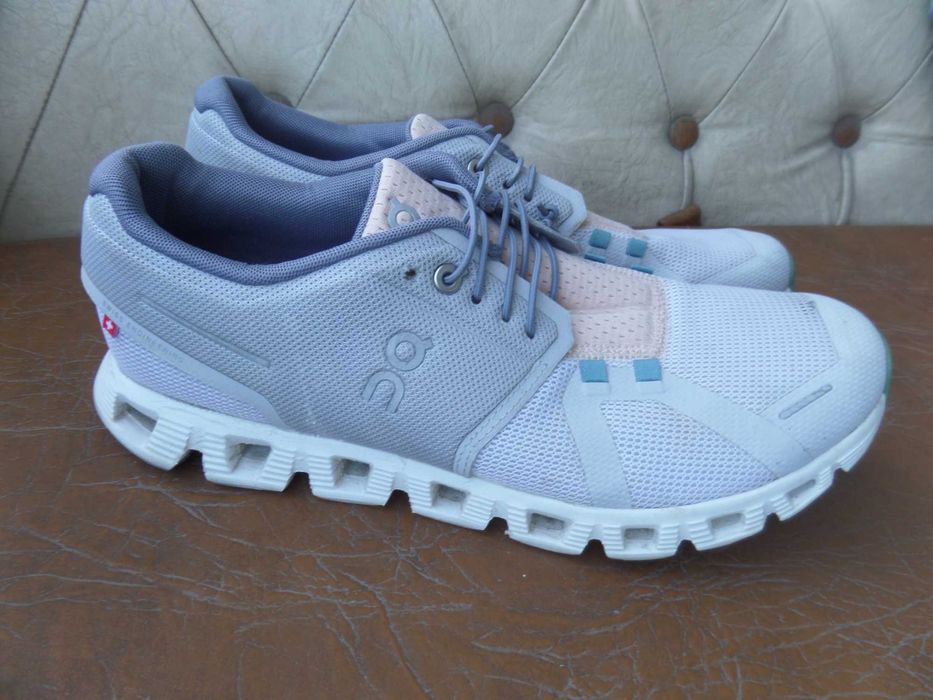 Кроссовки швейцарского бренда On (On Running)