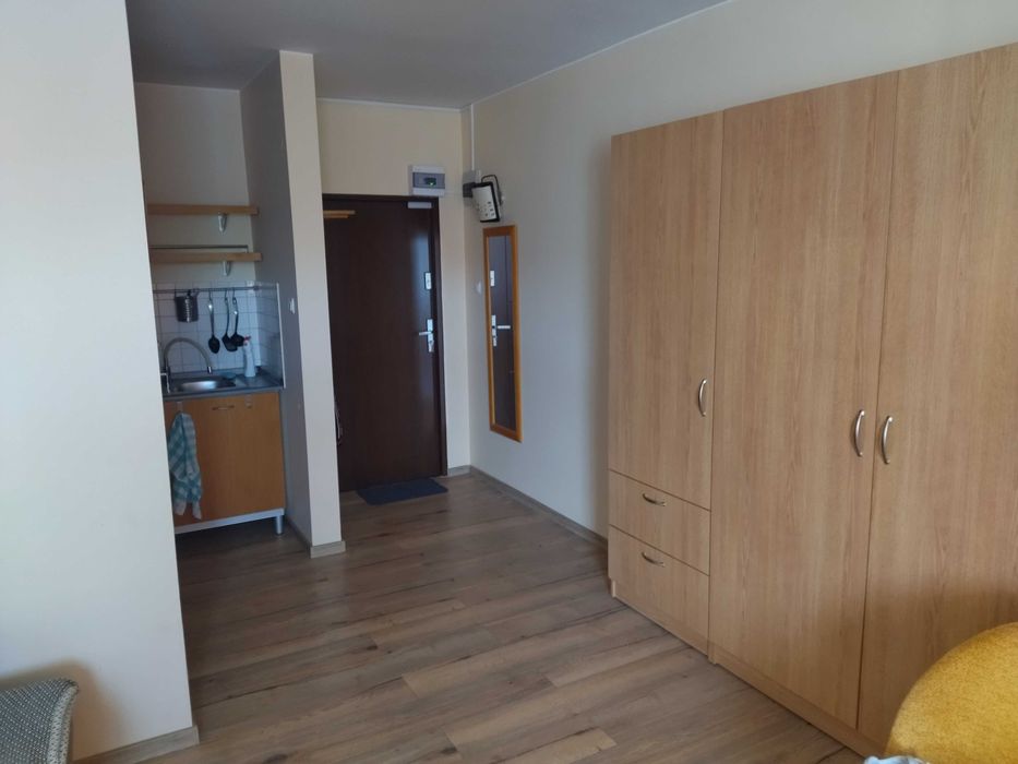 NOCLEGI  MIĘDZYZDROJE apartament salon sypialnia z WIDOKIEM NA MORZE
