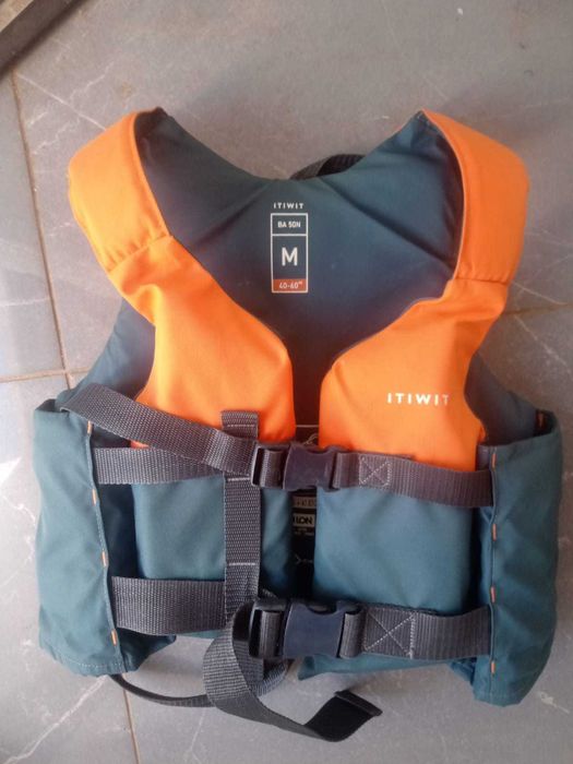 Colete de Flutuação ITIWIT 50N – Tamanho M (40–60 kg)