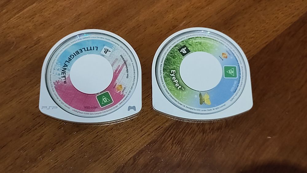 LittleBigPlanet e EyePet PSP