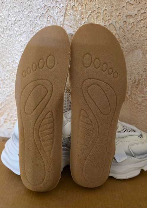 Кросівки для дівчинки