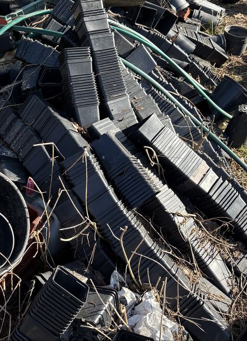 Doniczki produkcyjne używane