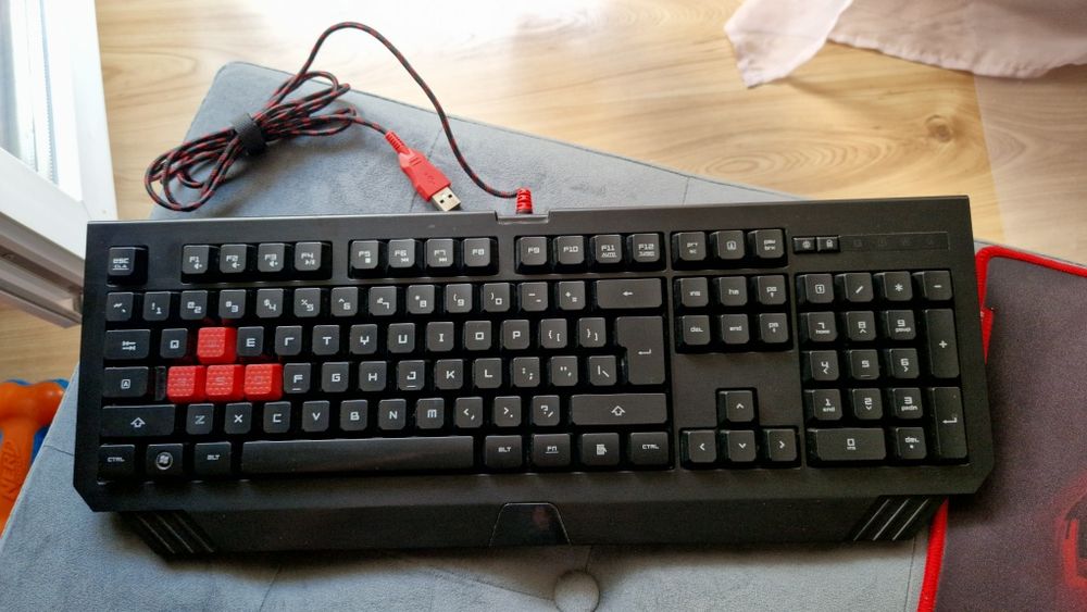 Klawiatura, myszka A4Tech b120, t60 + podkładka Stan igla!