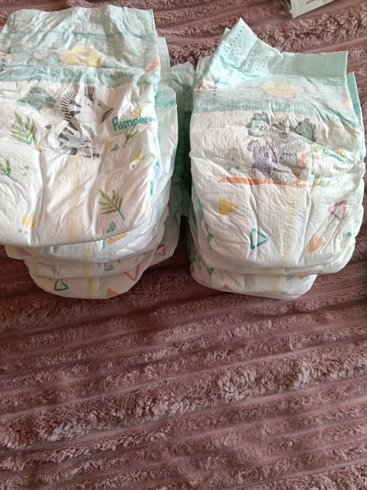 Pieluchy Pampersy 1