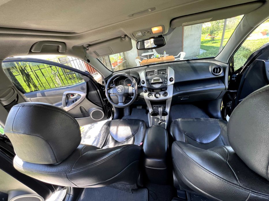 Продам Toyota RAV4 2007