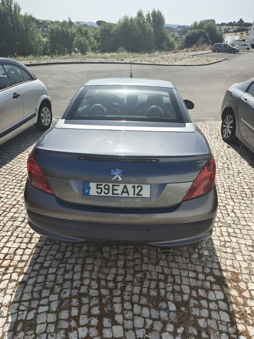 Peugeot 207 CC 1.6 16v - Para aproveitar neste Verão