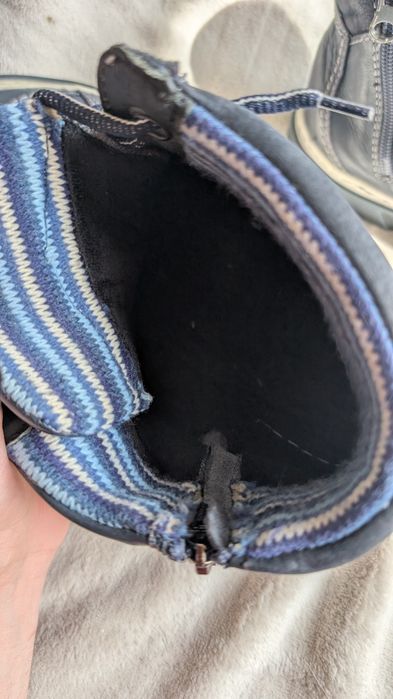 Buty za kostkę wiązane i na zamek