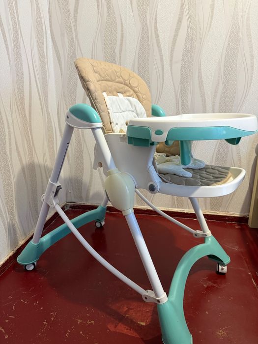 Стільчик для годування Carrello