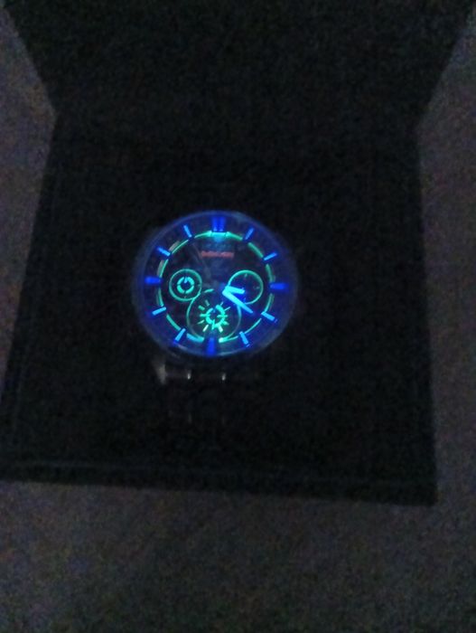 Zegarek Casio edifice Red Bull EFR-537RBK-1A podświetlany jak nowy