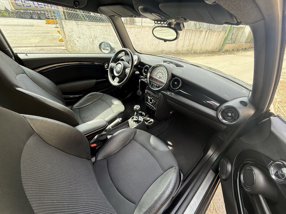 Mini Cooper 1.6 D 2011 English green bmw motor