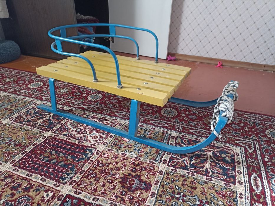 Санки СССР заводські з угольніків сані на сто років.
