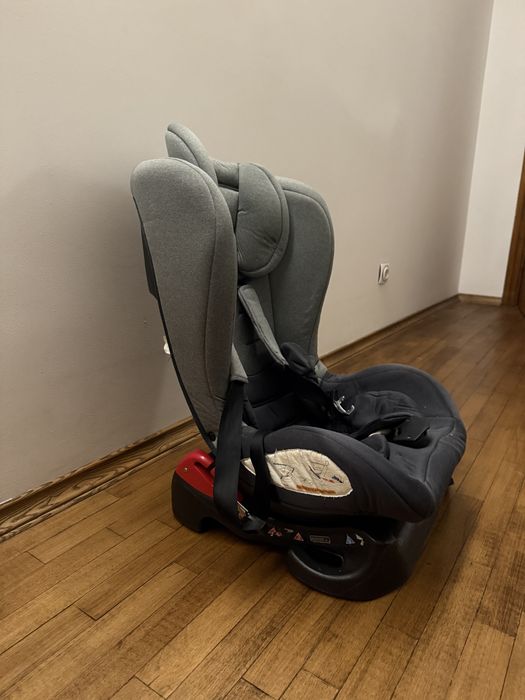 Автокрісло Bambi M для всіх трьох вікових груп 1/2/3 (9-36 кг)