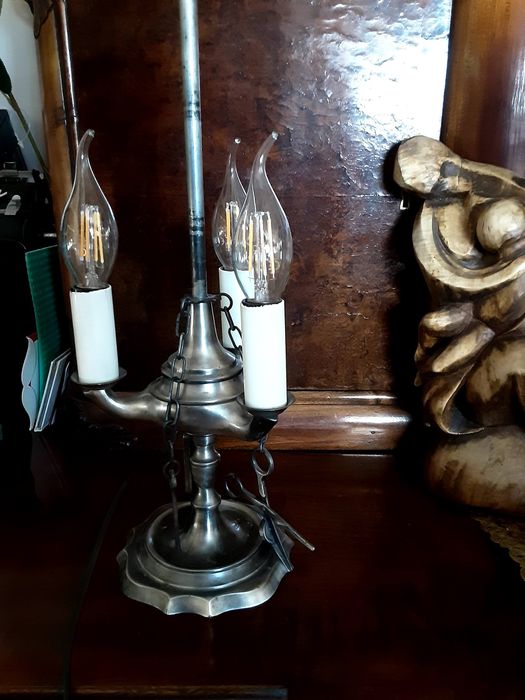 Lampa stołowa metal
