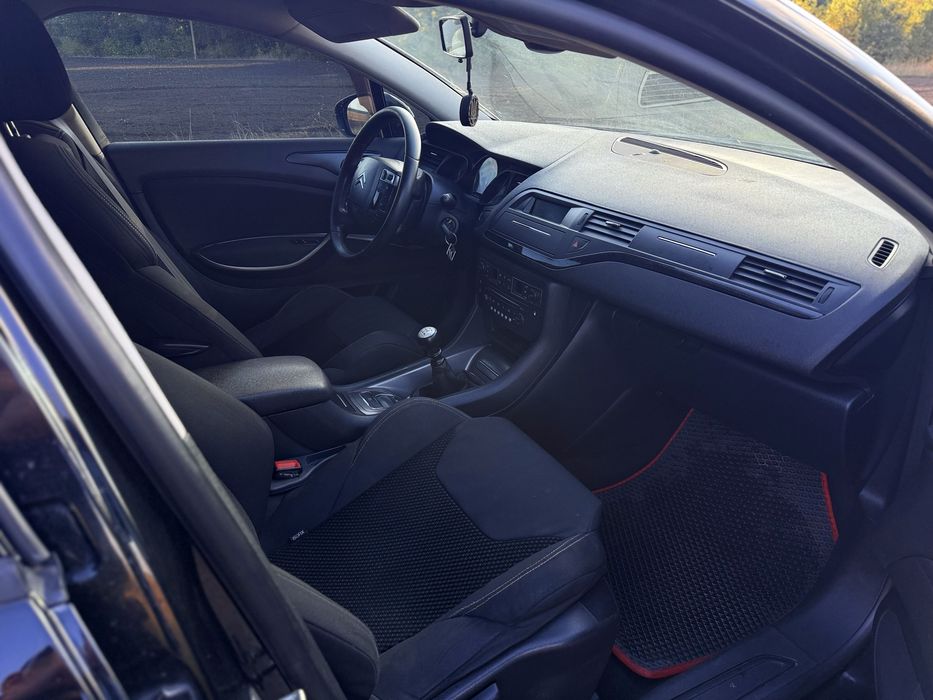 Пропоную вашій увазі Citroën C5 2010 року