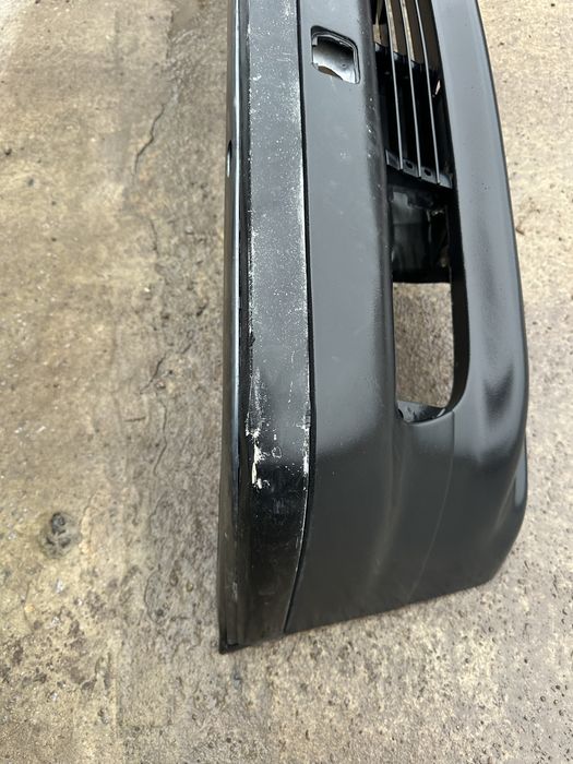 Передній Бампер BMW e 38