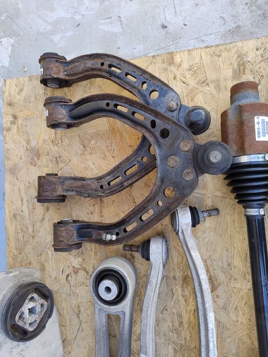 Ричаги Tesla Model S