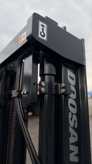 Навантажувач Doosan D30-G PRO 5 Погрузчик