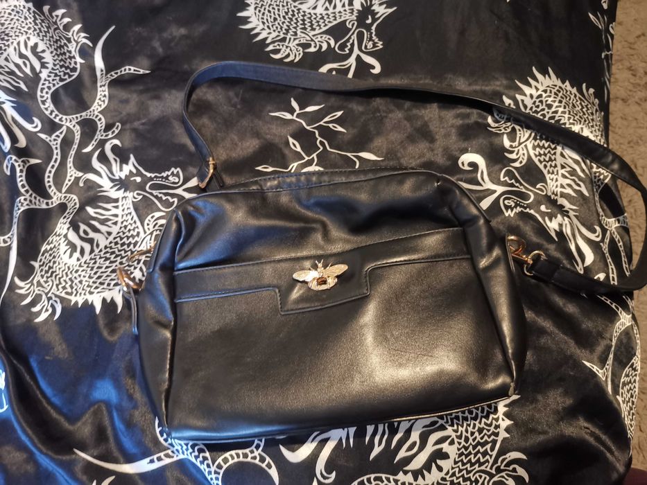 Czarna torebka elegancka